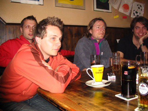 06-06_stammtisch_01.jpg (image/jpeg)